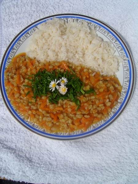 Kroupy s mrkví a řasou Wakame