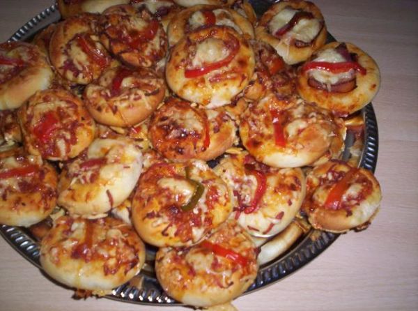 Pizza koláčky-nekynuté,rychlááááááá příprava!