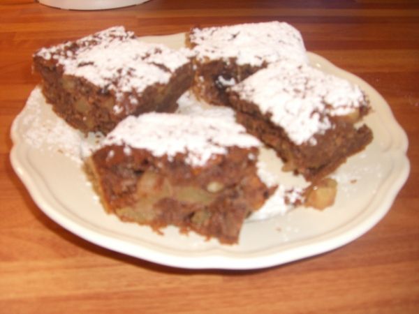 Jablíčková buchétka s ořechy