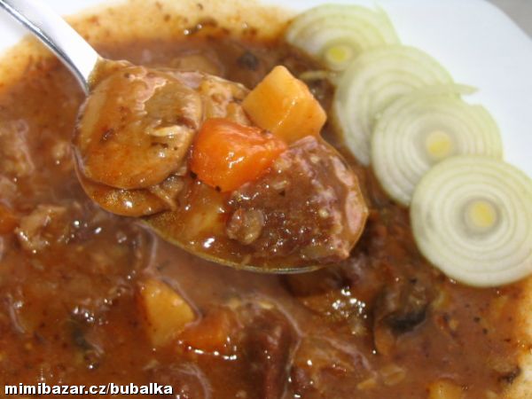 ŘECKÝ GULÁŠ -VÝBORNÝ......s kůrou z citronu