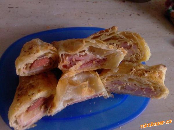Slanosti k dobrému pití-já je dělám na každou dovolenou pro celou partu--letos 40kusů:)))))) ve třech variantách