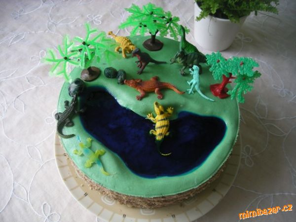 Dort dinopark s jezírkem a krokoušema :o)