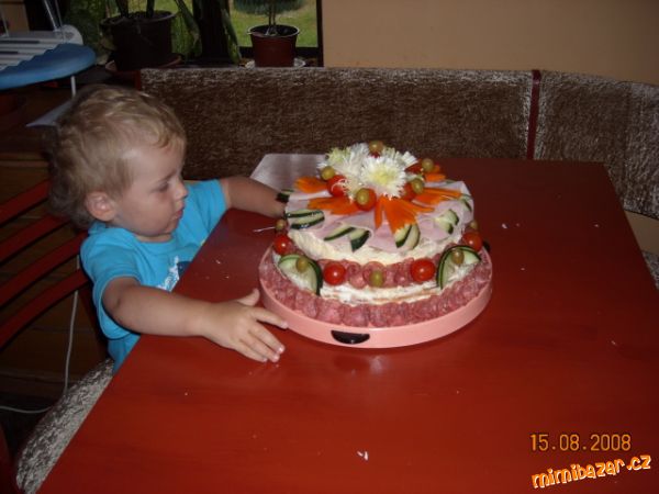 salámový dort pro dědu k narozkám