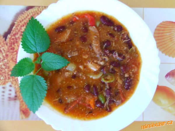 Tchánův vynikající fazolový guláš á la Chilli con carne