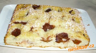 Kefírový ovocný (švestkový) koláč