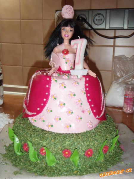 MŮJ PRVNÍ DORT PRO DCERKU K 7. NAROZENINÁM - BARBIE