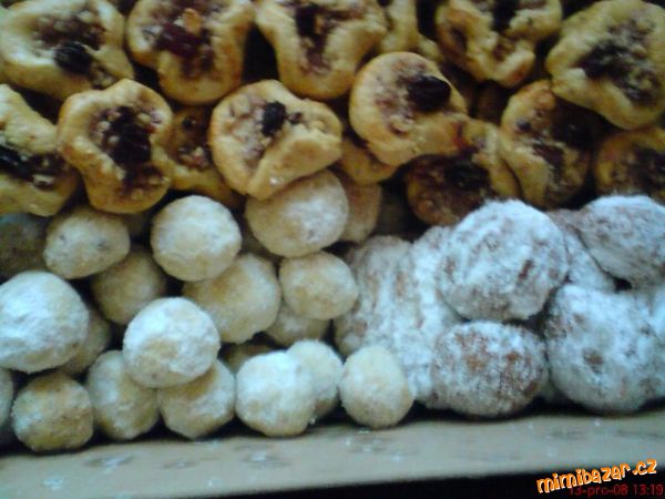 NAPOLEONSKÉ KLOBOUČKY + BALENÉ OŘECHY + PRACNY
