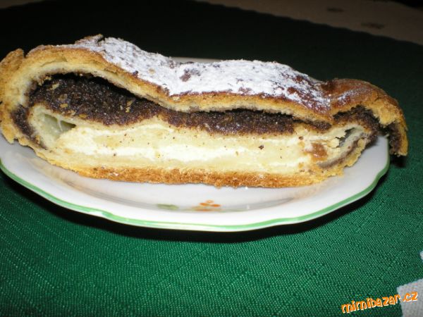 Kynutý závin s dvěmi nádivkami.