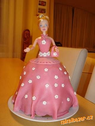 moja prvá barbie torta