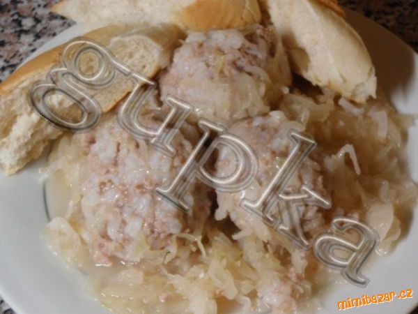 Masové kuličky s kysaným zelím-levné+rychlé=syté