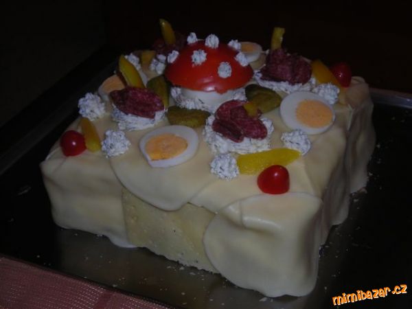 Můj první dortík na slano :)