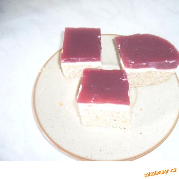 OŘECHOVÉ ŘEZY S OVOCEM.........MOC DOBRÉ....