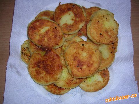 Bramborové placičky,když brambory nebo kaše zbyde :-)