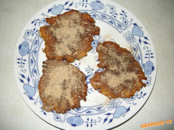 Tvarohové lívanečky s jablky