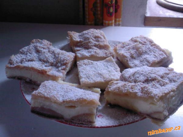 VYNIKAJICI REZY Z LISTOVEHO TESTA