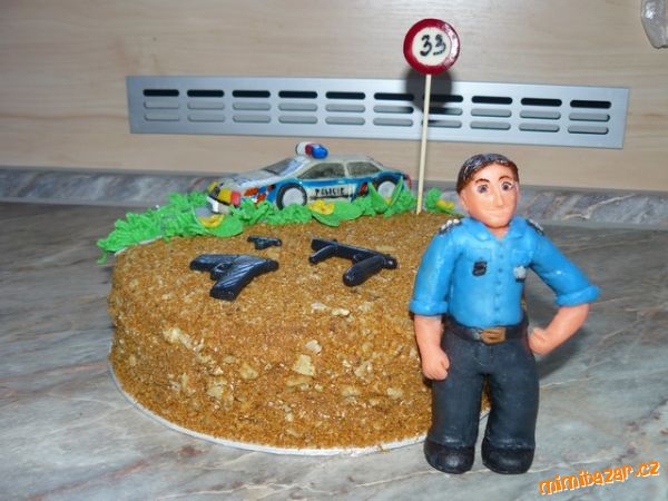 Medovník pro policistu