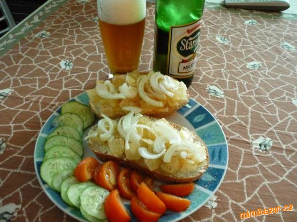 TVARŮŽKOVÁ POCHOUTKA