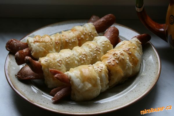 Párky v listovém těstě - recept z časopisu Albert