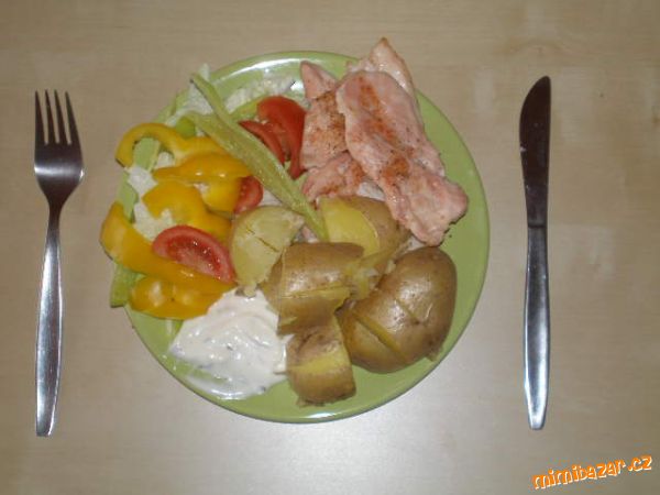 *´´¨¨*Kuřecí s bramborem a zeleninka*¨¨´´*