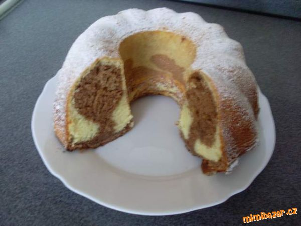Šlehačková bábovka