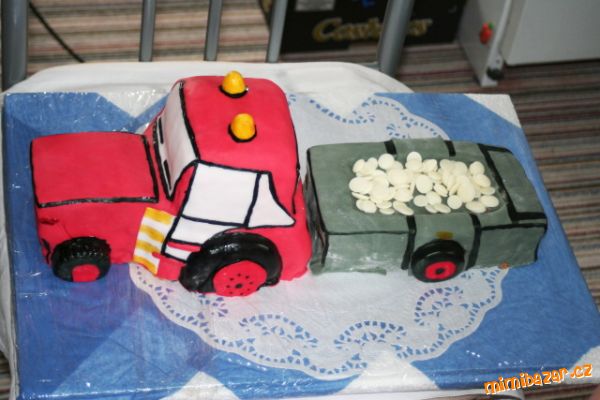 TRAKTOR