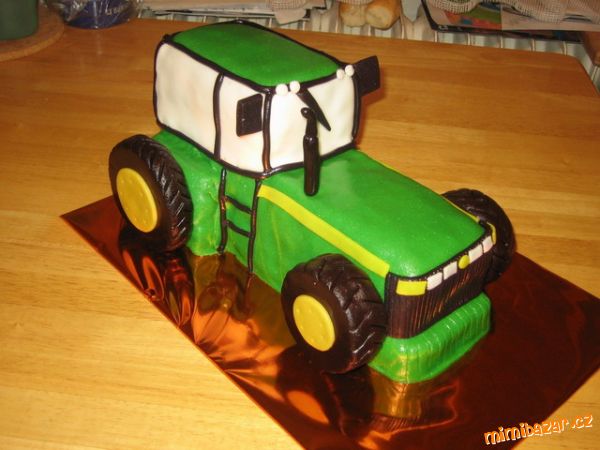 ** TRAKTOR **