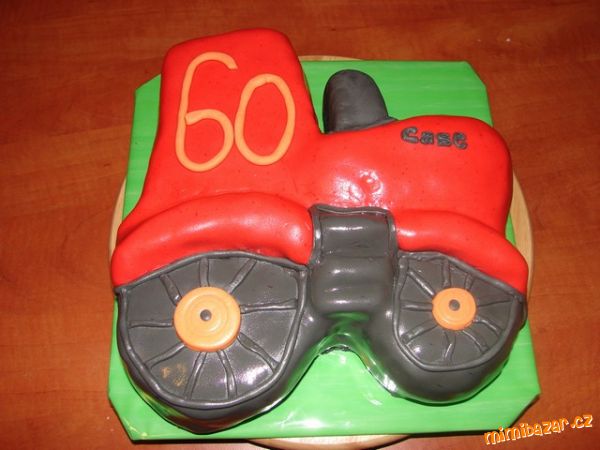 vyřezaný traktor+postup