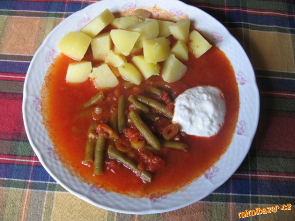 Fazolové lusky s jogurtem
