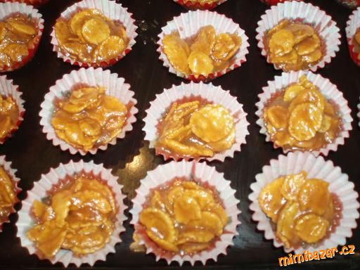 Křupavé kupičky z corn-flake lupínků