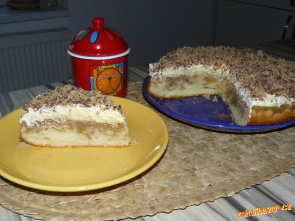 ***VÝBORNÝ VRSTVENÝ DORT S MARGOTKOU A JABLKY***