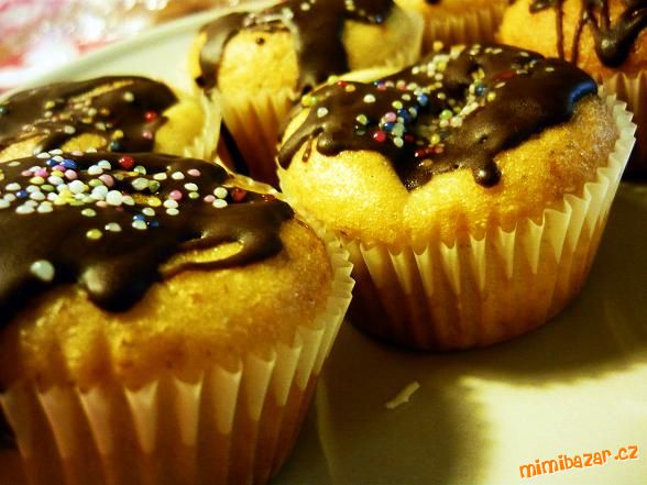 !!!HRNEČKOVÉ!!!OPRAVDU NADÝCHANÉ A VÝBORNÉ MUFFINKY S ANANASEM