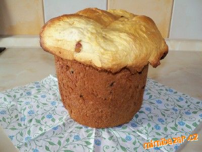 panettone -krásně nadýchaná,chuť podobná vánočce