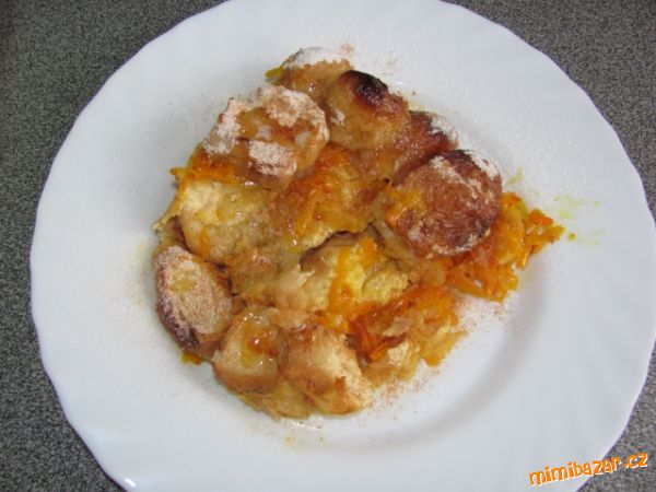 Žemlovka (s dýní Hokaido)