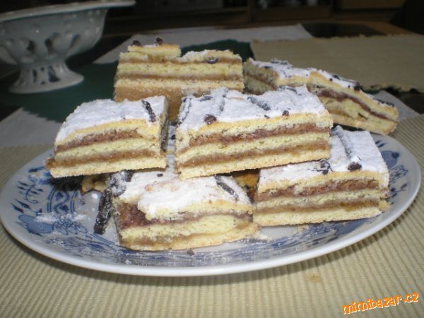 Řezy z nekynutého těsta