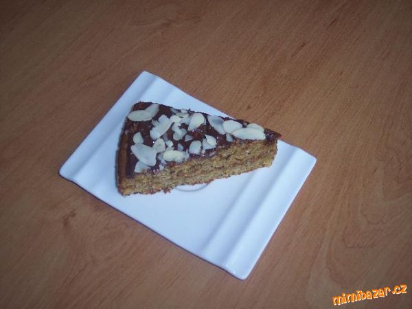 Mrkvový dort z celozrnné mouky
