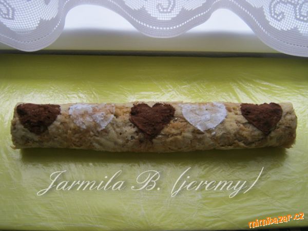 Jablečno-banánová roláda