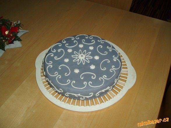 fialový