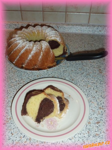 Šlehačková bábovka