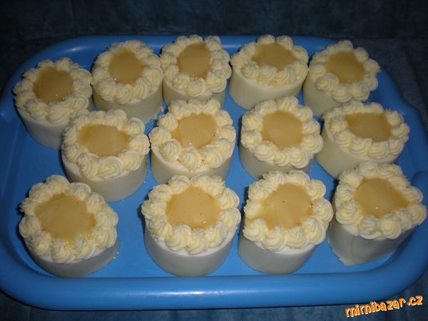 ananasové bomby