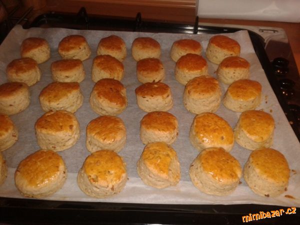 Škvarkové pagáče, mäkučké a fajnovučké :)