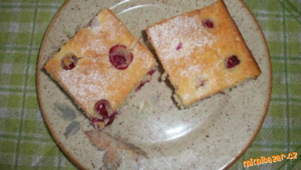 Rychlé višňové řezy- hrnečkový recept