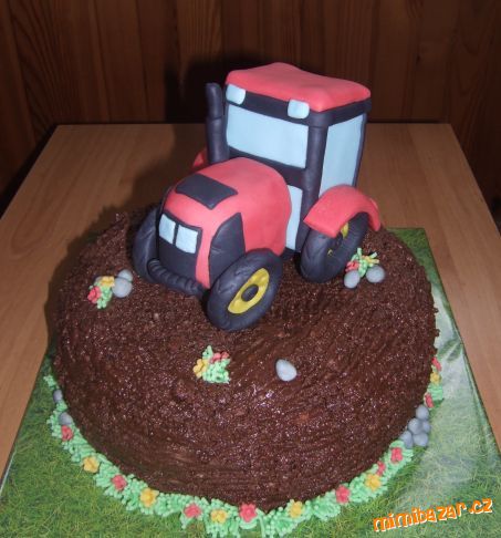 Traktor na poli