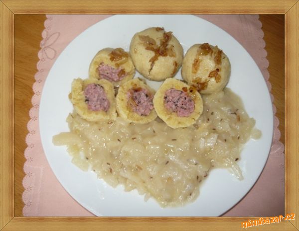 Bramborové plněné knedlíky s uzeným z Vysočiny- recept od mojí maminky