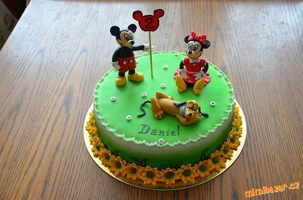 Dort s Mickey Mousem a Minnie
