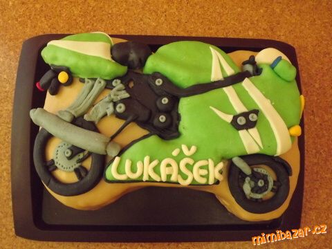motorka, blesk s burákem, kombajn s traktorem, traktor,medvídek mee to you