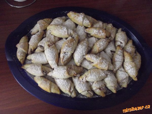 Rohlíčky plněné nutelou a ovocnou tvarohovou náplní