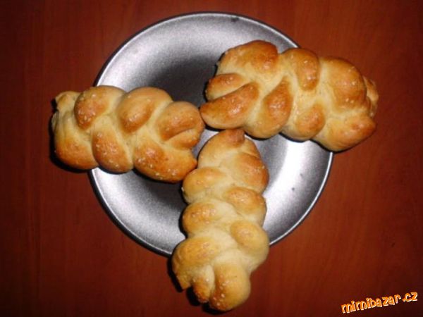 VLÁČNÉ DOMÁCÍ HOUSTIČKY- zvládne i začátečník