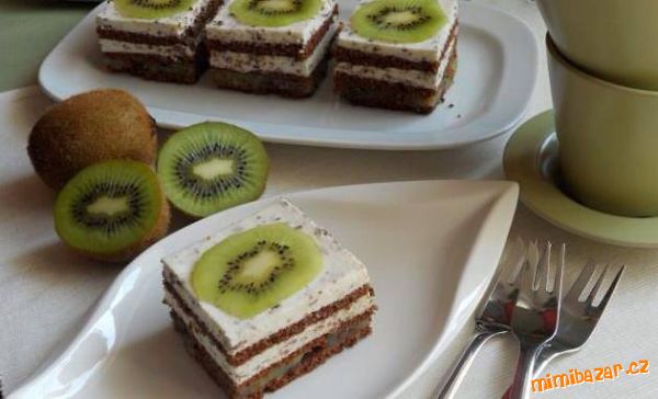 Kiwi řezy s krémem stracciatella