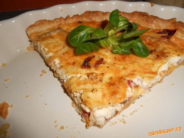 QUICHE se sušenými rajčaty a slaninou