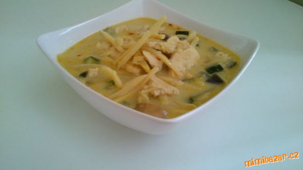Thajská kuřecí polévka TOM KHA GAI